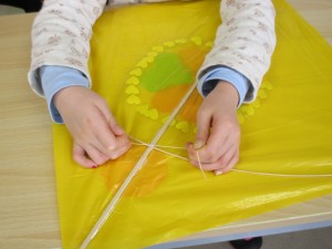 手作り「和凧」教室 (4)